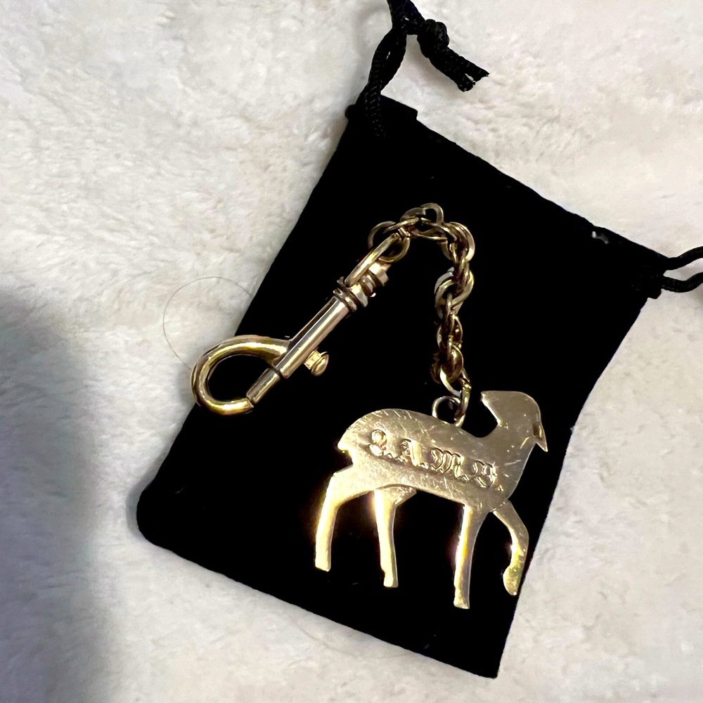 Lamb large hook keychain